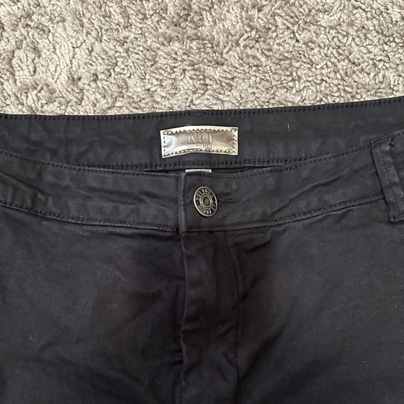 Kut from the Kloth Black Naomi Straight Leg Jeans - Picture 2 of 5